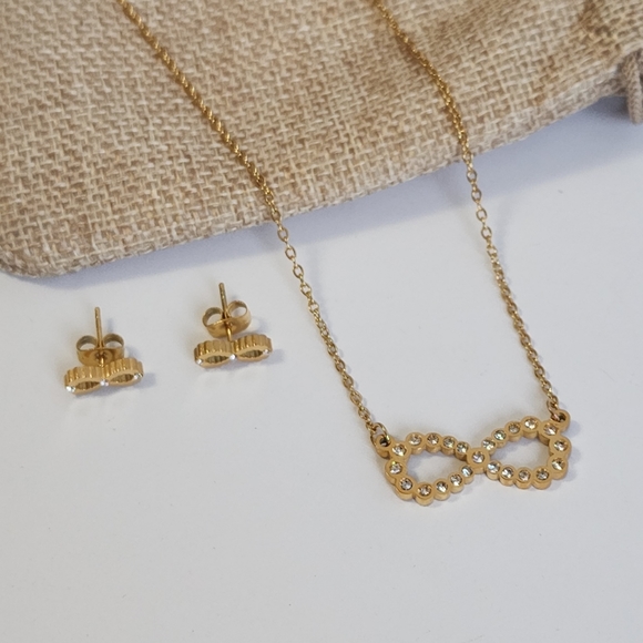 18K Gold Plated Necklace Earrings Set - Picture 8 of 11
